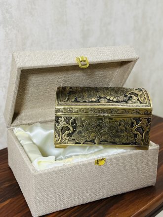 جعبه جواهر قلمزنی چهره برنجی متوسط سیاه قلم
