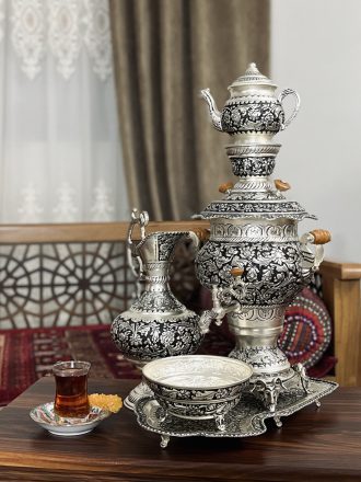 سماور 3.5 لیتری قلمزنی گل شیرازی | آبکاری نقره | سیاه قلم | 'گالری تولیدی صنایع دستی شکوهی نژاد