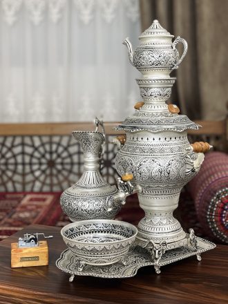 سماور 3.5 لیتری قلمزنی لوتوس | آبکاری نقره مات(پتینه) | سیاه قلم