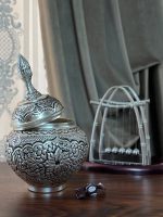 شکلات خوری سیبی متوسط قلمزنی اسلیمی | آبکاری نقره | سیاه قلم - تصویر 5
